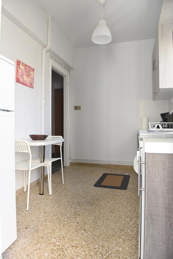 Apartment Pnika Athena Bagian luar foto