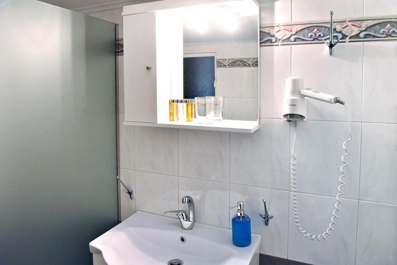 Apartment Pnika Athena Bagian luar foto